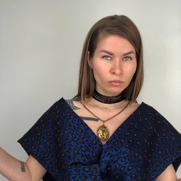 Meet your Posher, Elena - Picture 2 of 4